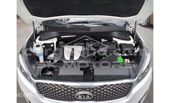 Sayi Imported Kia Sorento White Mota in Import - Dubai a Ashanti Sayi Imported Kia Sorento White Mota in Import - Dubai a Ashanti