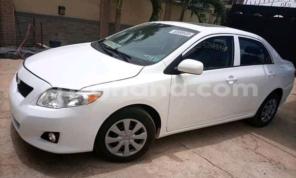 Ra Àlòkù Toyota Yaris Verso funfun Ọkọ̀ in Atebubu–Amantin ni Brong-Ahafo Ra Àlòkù Toyota Yaris Verso funfun Ọkọ̀ in Atebubu–Amantin ni Brong-Ahafo