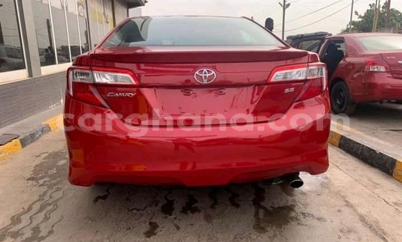 Sayi Na hannu Toyota Camry Red Mota in Accra a Greater Accra Sayi Na hannu Toyota Camry Red Mota in Accra a Greater Accra