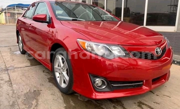 Sayi Na hannu Toyota Camry Red Mota in Accra a Greater Accra Sayi Na hannu Toyota Camry Red Mota in Accra a Greater Accra