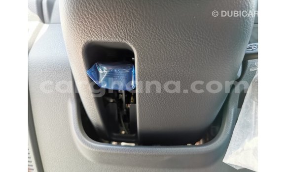 Ra Imported Toyota Land Cruiser funfun Ọkọ̀ in Import - Dubai ni Ashanti Ra Imported Toyota Land Cruiser funfun Ọkọ̀ in Import - Dubai ni Ashanti