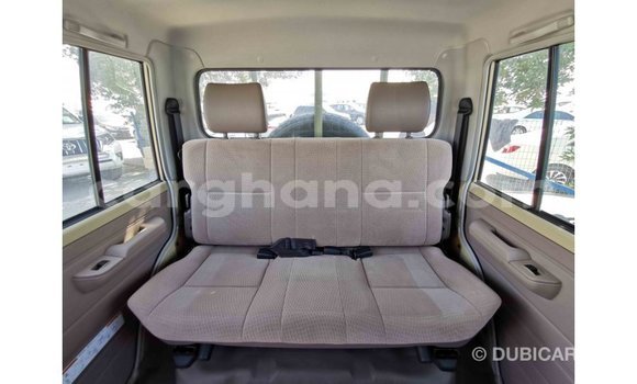 Buy Import Toyota Land Cruiser Beige Car in Import - Dubai in Ashanti Buy Import Toyota Land Cruiser Beige Car in Import - Dubai in Ashanti