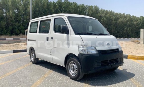 Buy Import Daihatsu Sirion White Car in Import - Dubai in Ashanti