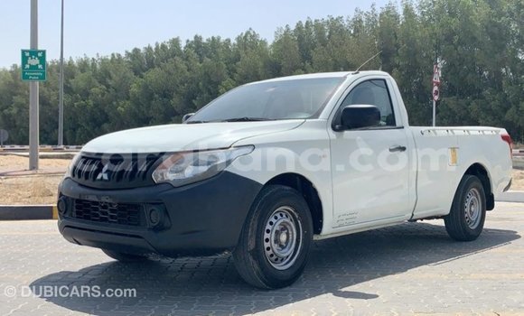 Sayi Imported Mitsubishi L200 White Mota in Import - Dubai a Ashanti Sayi Imported Mitsubishi L200 White Mota in Import - Dubai a Ashanti