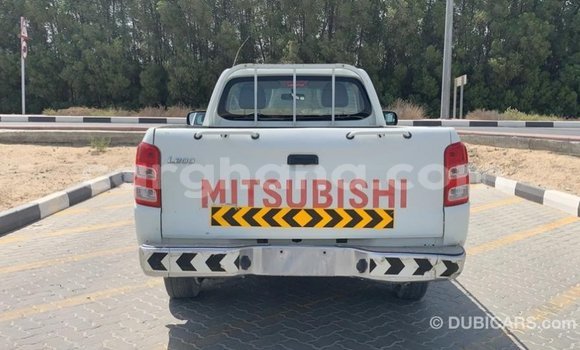 Sayi Imported Mitsubishi L200 White Mota in Import - Dubai a Ashanti Sayi Imported Mitsubishi L200 White Mota in Import - Dubai a Ashanti