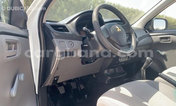 Sayi Imported Mitsubishi L200 White Mota in Import - Dubai a Ashanti Sayi Imported Mitsubishi L200 White Mota in Import - Dubai a Ashanti