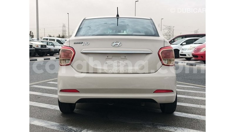 Big with watermark hyundai i10 ashanti import dubai 28257