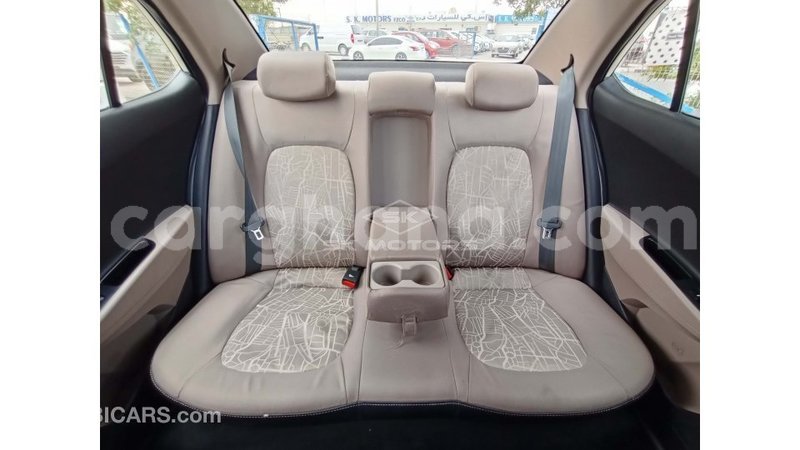 Big with watermark hyundai i10 ashanti import dubai 28257