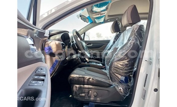 Ra Imported Hyundai Santa Fe funfun Ọkọ̀ in Import - Dubai ni Ashanti Ra Imported Hyundai Santa Fe funfun Ọkọ̀ in Import - Dubai ni Ashanti