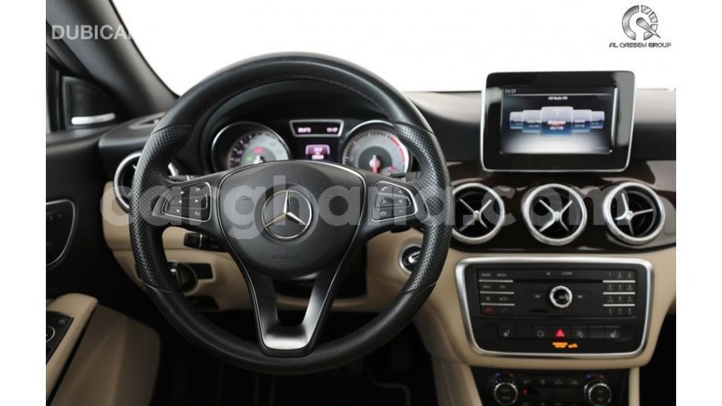 Big with watermark mercedes benz 190 ashanti import dubai 28313