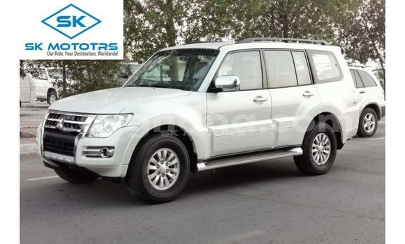 Ra Imported Mitsubishi Pajero funfun Ọkọ̀ in Import - Dubai ni Ashanti Ra Imported Mitsubishi Pajero funfun Ọkọ̀ in Import - Dubai ni Ashanti