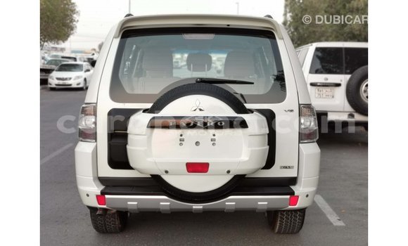 Ra Imported Mitsubishi Pajero funfun Ọkọ̀ in Import - Dubai ni Ashanti Ra Imported Mitsubishi Pajero funfun Ọkọ̀ in Import - Dubai ni Ashanti
