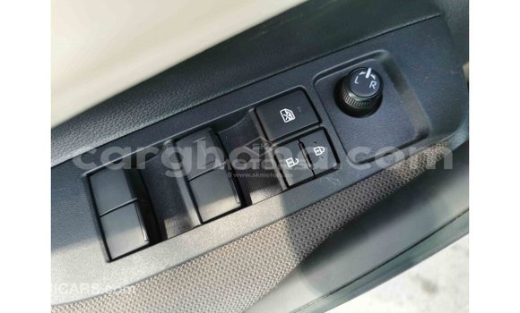 Sayi Imported Toyota Corolla White Mota in Import - Dubai a Ashanti Sayi Imported Toyota Corolla White Mota in Import - Dubai a Ashanti