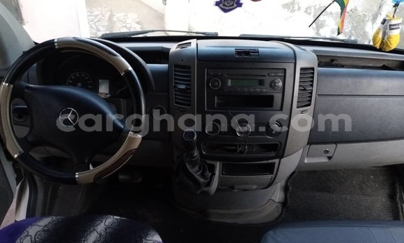 Buy Used Mercedes‒Benz 300–Series White Car in Accra in Greater Accra Buy Used Mercedes‒Benz 300–Series White Car in Accra in Greater Accra