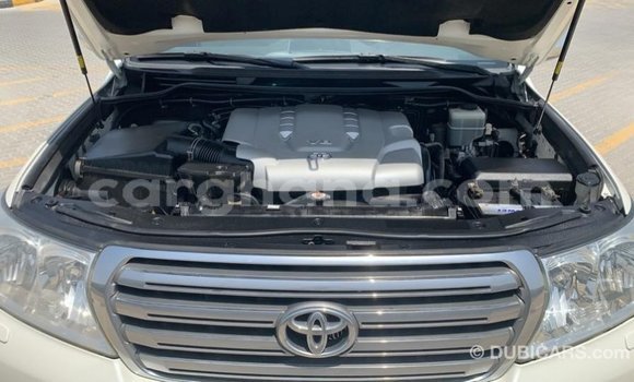 Buy Import Toyota Land Cruiser White Car in Import - Dubai in Ashanti Buy Import Toyota Land Cruiser White Car in Import - Dubai in Ashanti