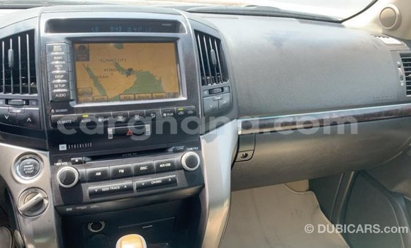 Buy Import Toyota Land Cruiser White Car in Import - Dubai in Ashanti Buy Import Toyota Land Cruiser White Car in Import - Dubai in Ashanti