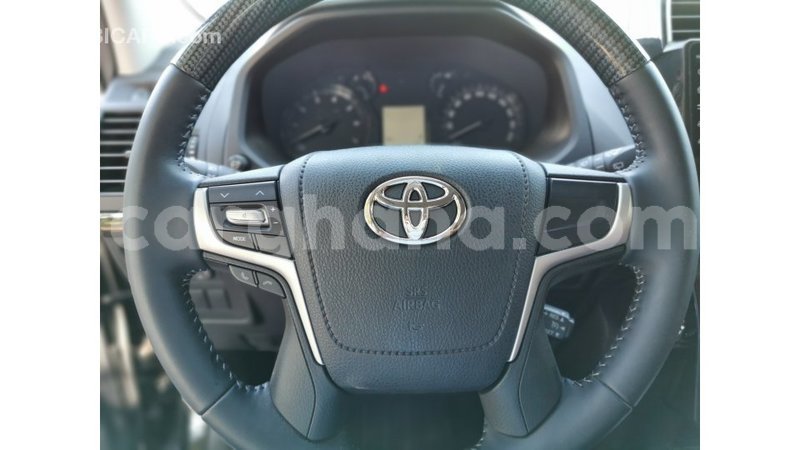 Big with watermark toyota prado ashanti import dubai 28369