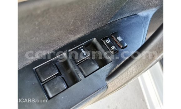 Ra Imported Toyota Corolla funfun Ọkọ̀ in Import - Dubai ni Ashanti Ra Imported Toyota Corolla funfun Ọkọ̀ in Import - Dubai ni Ashanti