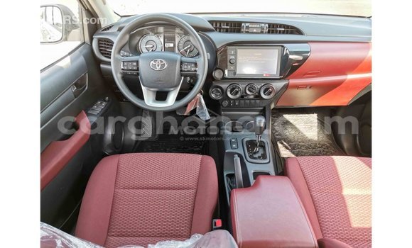 Buy Import Toyota Hilux White Car in Import - Dubai in Ashanti Buy Import Toyota Hilux White Car in Import - Dubai in Ashanti