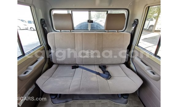Ra Imported Toyota Land Cruiser Alagara Ọkọ̀ in Import - Dubai ni Ashanti Ra Imported Toyota Land Cruiser Alagara Ọkọ̀ in Import - Dubai ni Ashanti