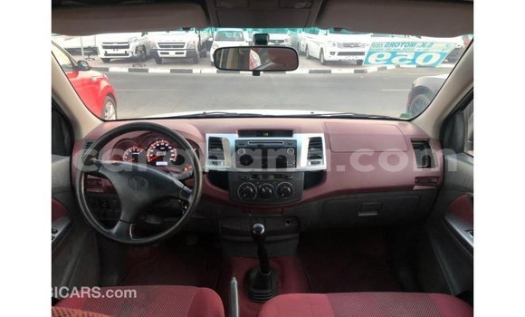 Buy Import Toyota Hilux White Car in Import - Dubai in Ashanti Buy Import Toyota Hilux White Car in Import - Dubai in Ashanti