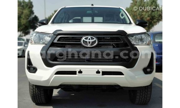 Sayi Imported Toyota Hilux White Mota in Import - Dubai a Ashanti Sayi Imported Toyota Hilux White Mota in Import - Dubai a Ashanti