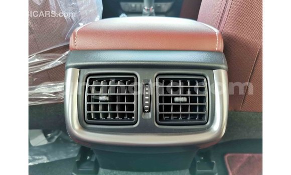 Buy Import Toyota Hilux White Car in Import - Dubai in Ashanti Buy Import Toyota Hilux White Car in Import - Dubai in Ashanti