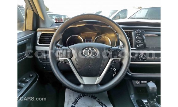 Ra Imported Toyota Highlander funfun Ọkọ̀ in Import - Dubai ni Ashanti Ra Imported Toyota Highlander funfun Ọkọ̀ in Import - Dubai ni Ashanti