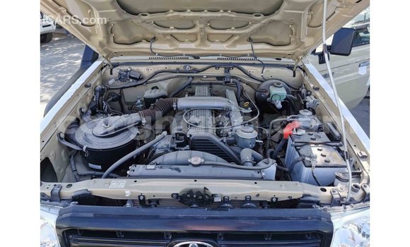Sayi Imported Toyota Land Cruiser M Mota in Import - Dubai a Ashanti Sayi Imported Toyota Land Cruiser M Mota in Import - Dubai a Ashanti