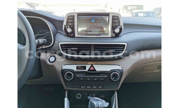 Sayi Imported Hyundai Tucson White Mota in Import - Dubai a Ashanti Sayi Imported Hyundai Tucson White Mota in Import - Dubai a Ashanti