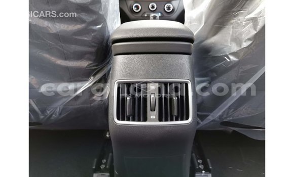 Ra Imported Hyundai Creta funfun Ọkọ̀ in Import - Dubai ni Ashanti Ra Imported Hyundai Creta funfun Ọkọ̀ in Import - Dubai ni Ashanti