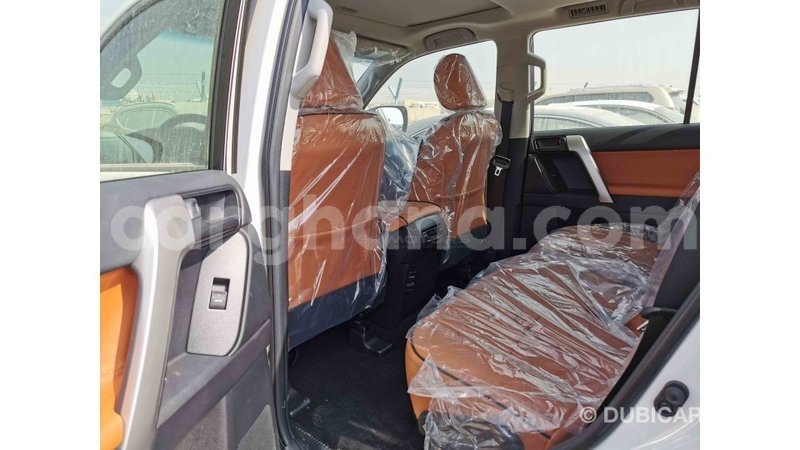 Big with watermark toyota prado ashanti import dubai 28531