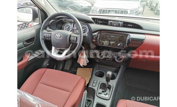 Sayi Imported Toyota Hilux White Mota in Import - Dubai a Ashanti Sayi Imported Toyota Hilux White Mota in Import - Dubai a Ashanti