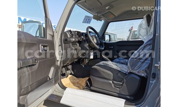 Ra Imported Suzuki Jimny Miiran Ọkọ̀ in Import - Dubai ni Ashanti Ra Imported Suzuki Jimny Miiran Ọkọ̀ in Import - Dubai ni Ashanti