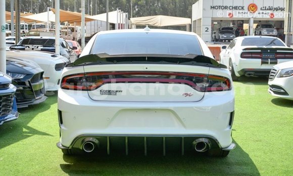 Ra Imported Dodge Charger funfun Ọkọ̀ in Import - Dubai ni Ashanti Ra Imported Dodge Charger funfun Ọkọ̀ in Import - Dubai ni Ashanti