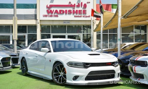 Ra Imported Dodge Charger funfun Ọkọ̀ in Import - Dubai ni Ashanti Ra Imported Dodge Charger funfun Ọkọ̀ in Import - Dubai ni Ashanti