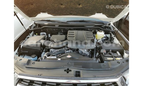 Buy Import Toyota Land Cruiser White Car in Import - Dubai in Ashanti Buy Import Toyota Land Cruiser White Car in Import - Dubai in Ashanti