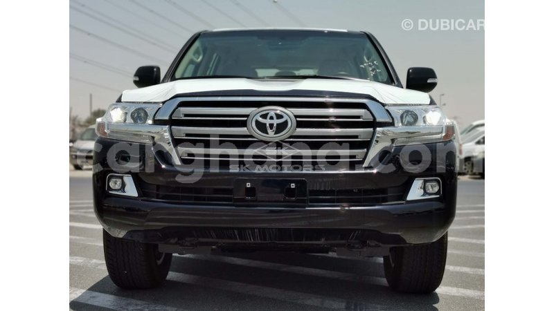 Big with watermark toyota land cruiser ashanti import dubai 28617