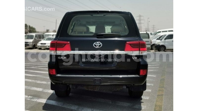 Big with watermark toyota land cruiser ashanti import dubai 28617