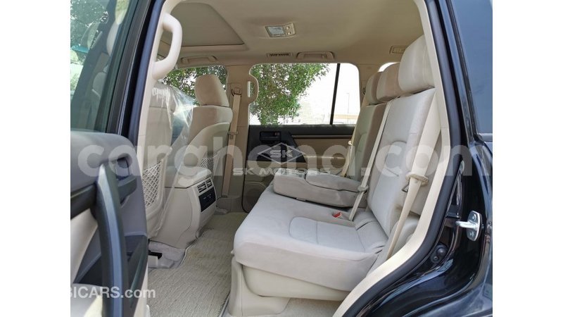 Big with watermark toyota land cruiser ashanti import dubai 28617