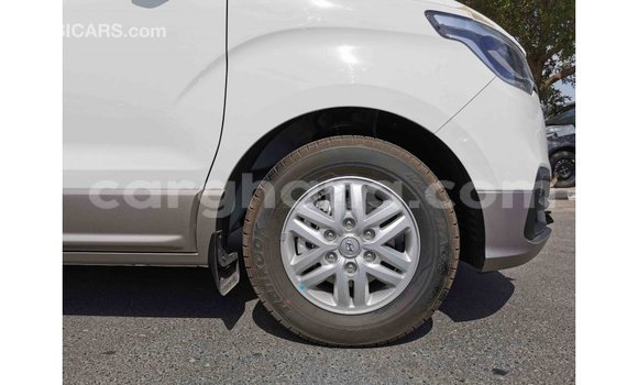 Sayi Imported Hyundai Accent White Mota in Import - Dubai a Ashanti Sayi Imported Hyundai Accent White Mota in Import - Dubai a Ashanti