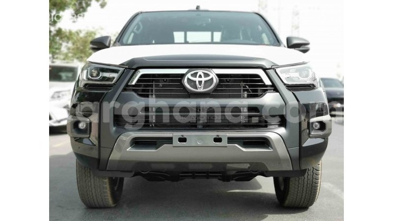 Big with watermark toyota hilux ashanti import dubai 28682