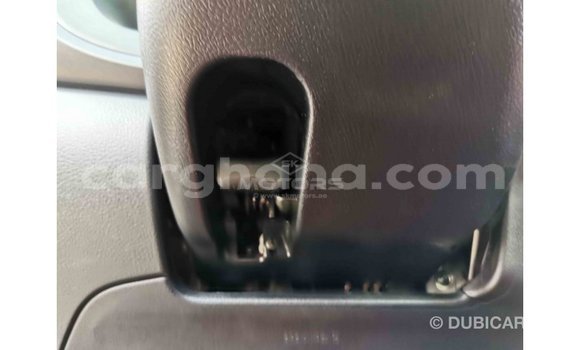 Sayi Imported Toyota Hilux White Mota in Import - Dubai a Ashanti Sayi Imported Toyota Hilux White Mota in Import - Dubai a Ashanti