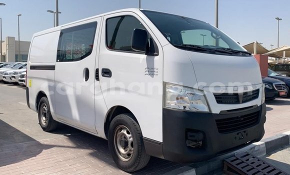 Buy Import Mitsubishi Fuso White Truck in Import - Dubai in Ashanti Buy Import Mitsubishi Fuso White Truck in Import - Dubai in Ashanti