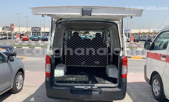 Buy Import Mitsubishi Fuso White Truck in Import - Dubai in Ashanti Buy Import Mitsubishi Fuso White Truck in Import - Dubai in Ashanti