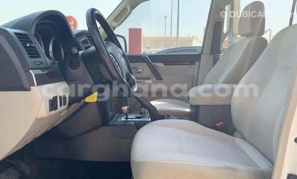 Ra Imported Mitsubishi Pajero funfun Ọkọ̀ in Import - Dubai ni Ashanti Ra Imported Mitsubishi Pajero funfun Ọkọ̀ in Import - Dubai ni Ashanti