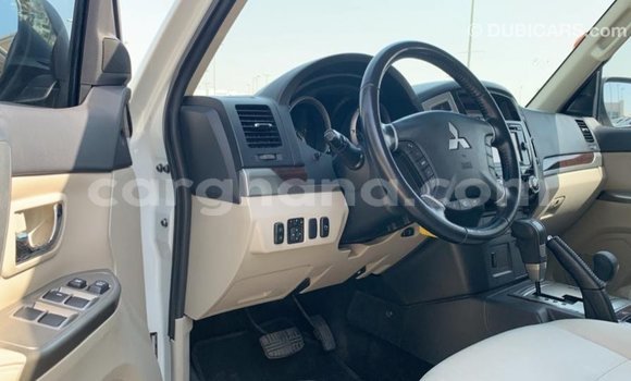 Ra Imported Mitsubishi Pajero funfun Ọkọ̀ in Import - Dubai ni Ashanti Ra Imported Mitsubishi Pajero funfun Ọkọ̀ in Import - Dubai ni Ashanti
