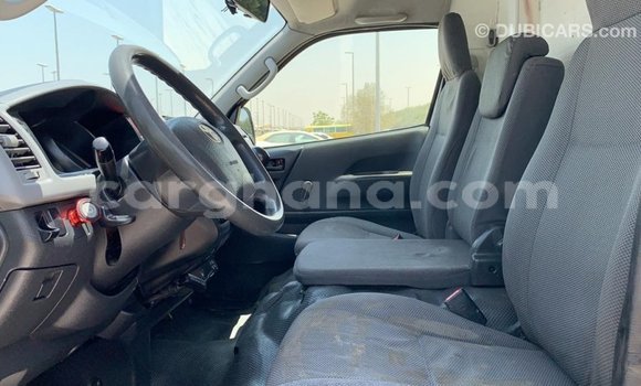 Ra Imported Toyota Hiace funfun Ọkọ̀ in Import - Dubai ni Ashanti Ra Imported Toyota Hiace funfun Ọkọ̀ in Import - Dubai ni Ashanti