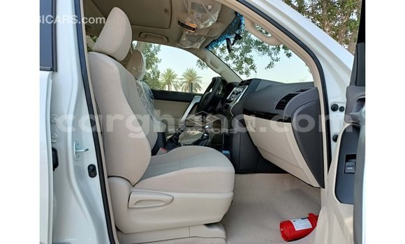 Ra Imported Toyota Prado funfun Ọkọ̀ in Import - Dubai ni Ashanti Ra Imported Toyota Prado funfun Ọkọ̀ in Import - Dubai ni Ashanti