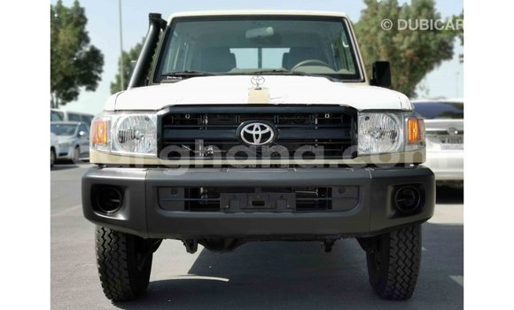 Ra Imported Toyota Land Cruiser Alagara Ọkọ̀ in Import - Dubai ni Ashanti Ra Imported Toyota Land Cruiser Alagara Ọkọ̀ in Import - Dubai ni Ashanti